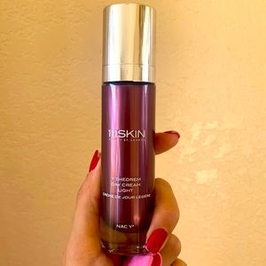111 skin Y theorem day cream light